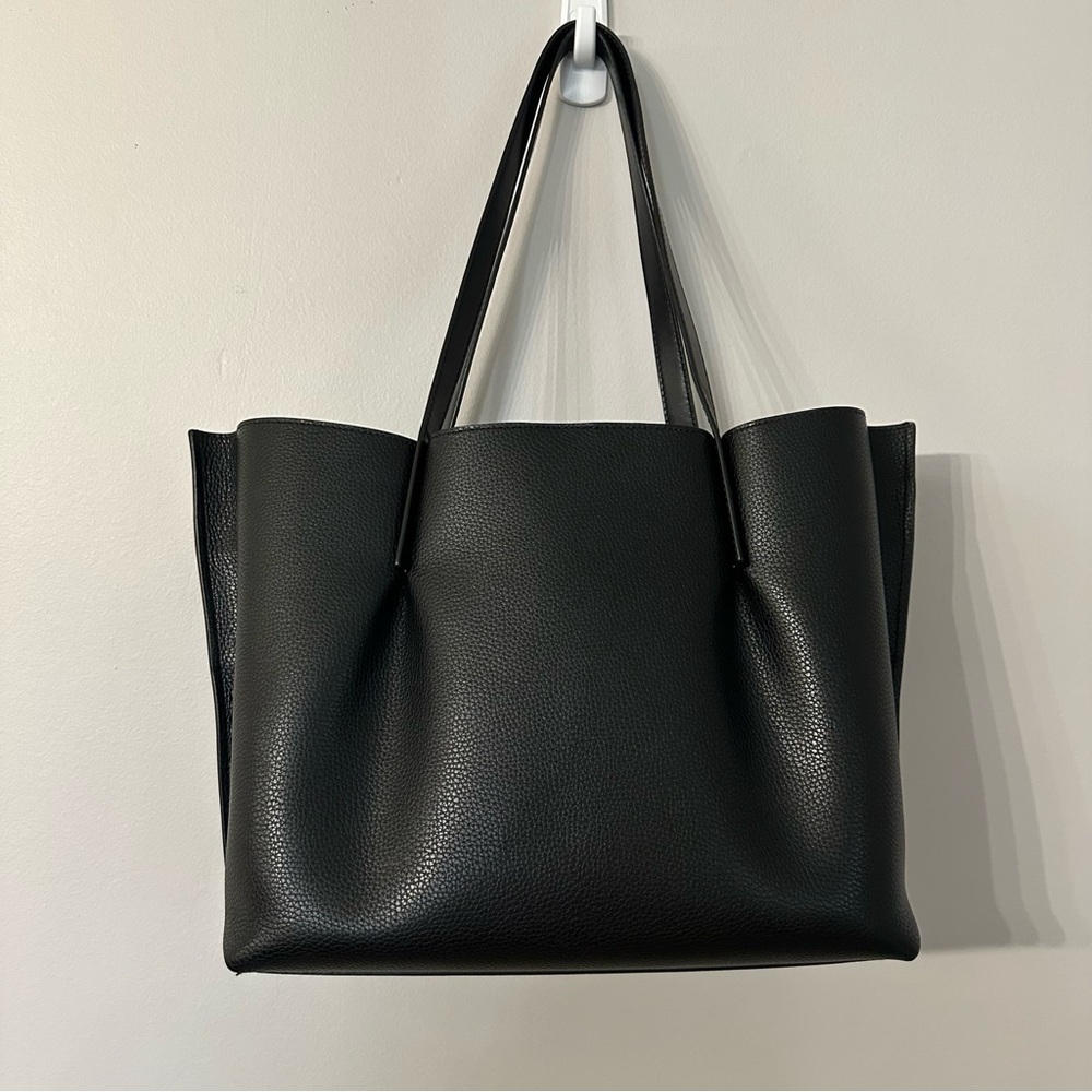 Michael Kors Women’s Black Pebbled Large Leather Tote with Snap Closure GUC - Picture 12 of 12